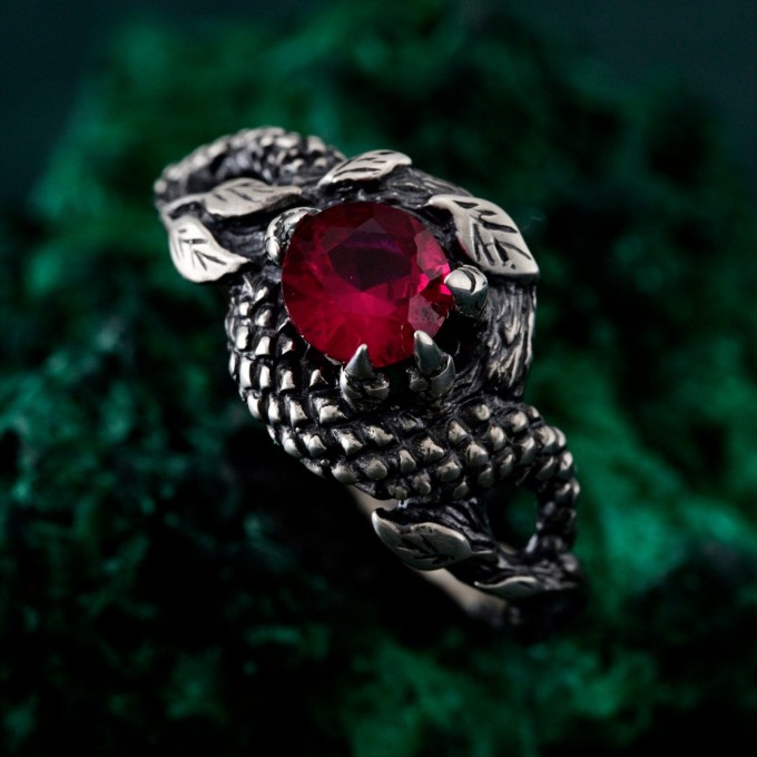 Dragon Scale Silver Ring with Ruby – Handcrafted Gothic Serpent Scale Band