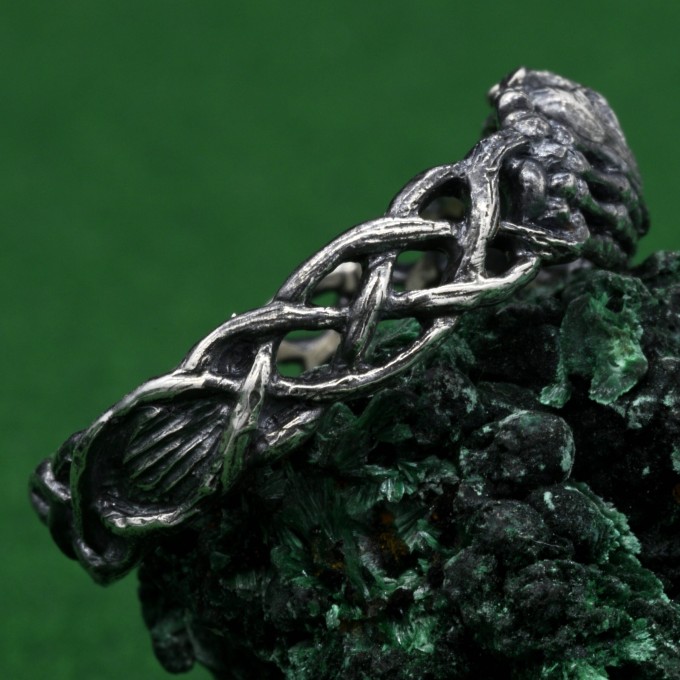 Grasp of the Heart: Gothic Skeleton Hands Ring