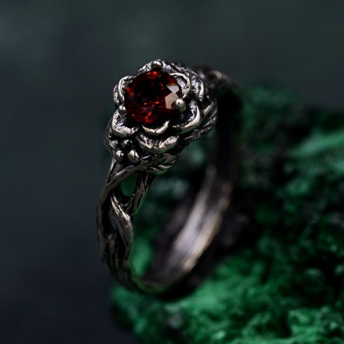 Bloom of Shadows: Gothic Garnet Lotus Ring