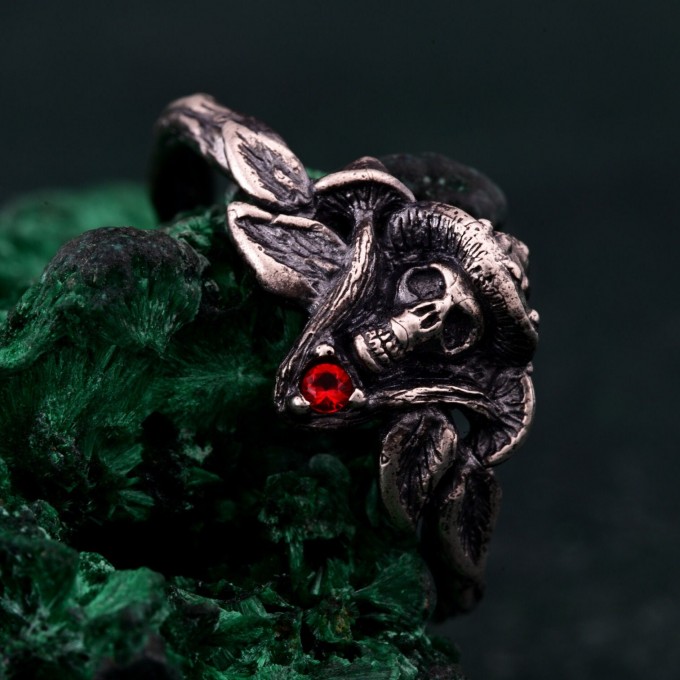 Gothic Skull and Mushroom Ring – Dark Enchantment Jewelry