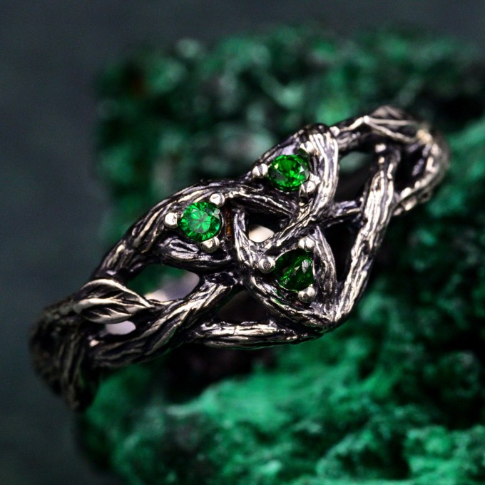 Enchanted Forest Silver Promise Ring for Women – Mystic Woodland Wedding Band, Witch's Embrace Leafy Silver Ring for Her